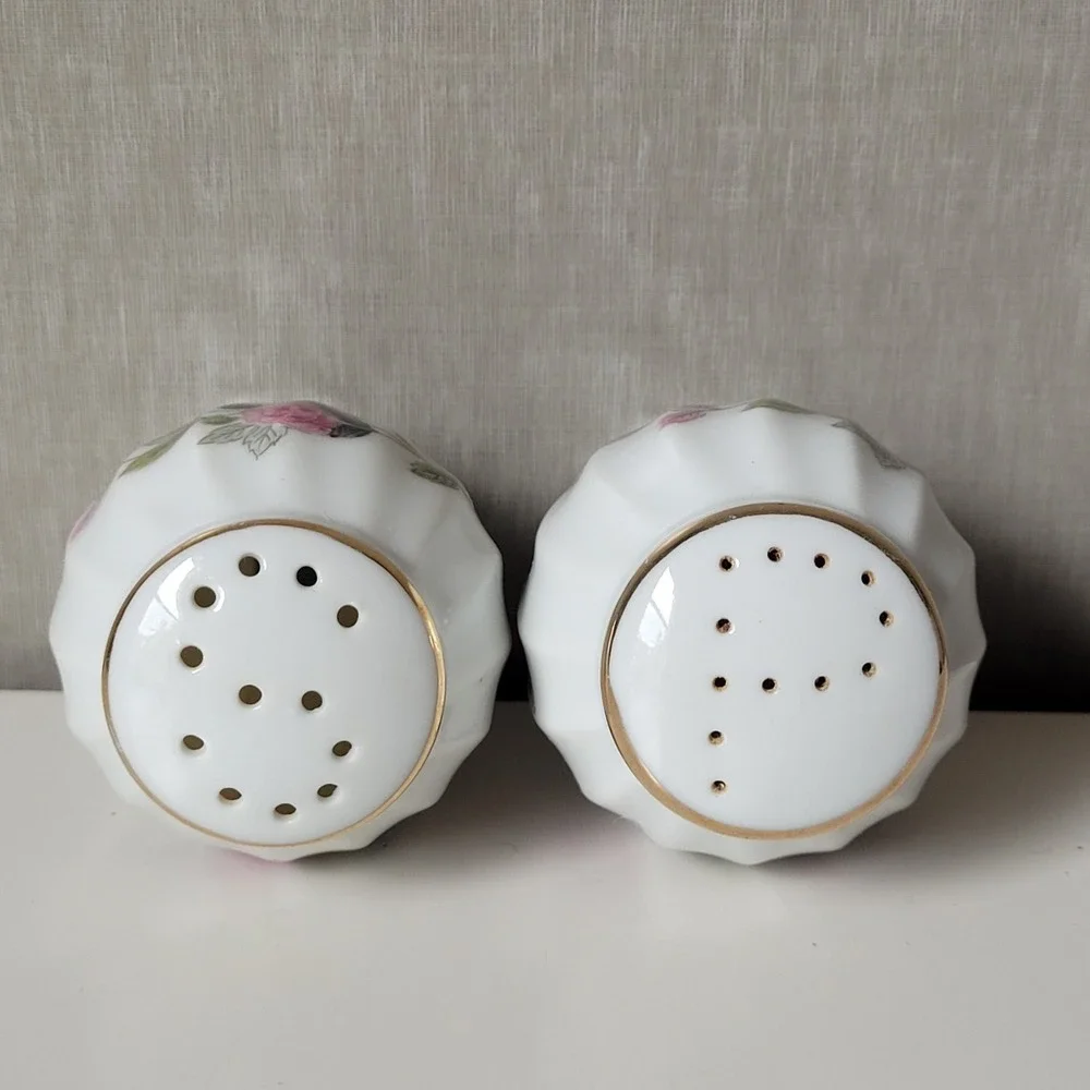 Creative Regency Rose Salt & Pepper‎ Shakers - Fine China Gold Trim - Japan